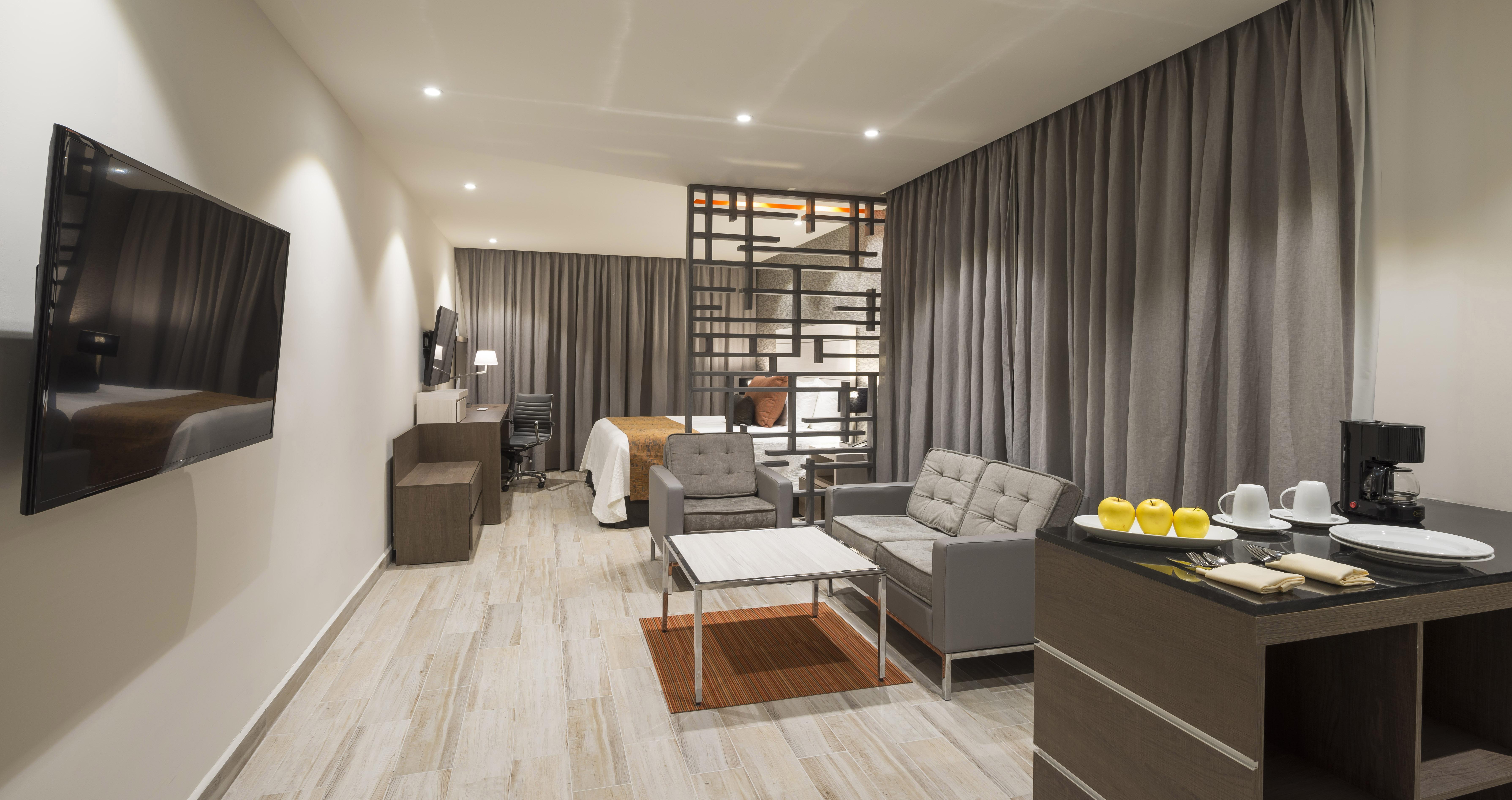 סלאיה Real Inn Celaya מראה חיצוני תמונה