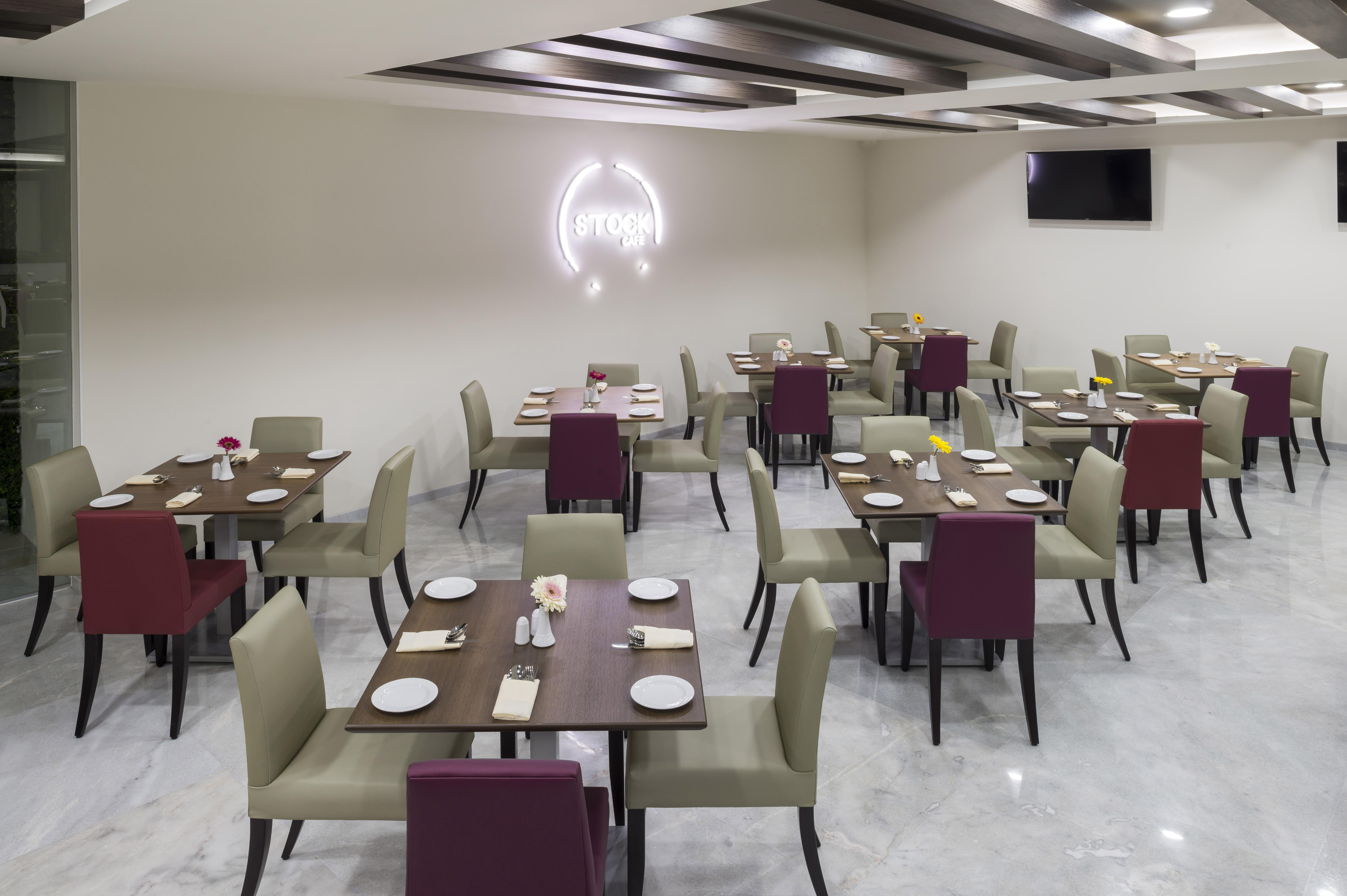 סלאיה Real Inn Celaya מראה חיצוני תמונה